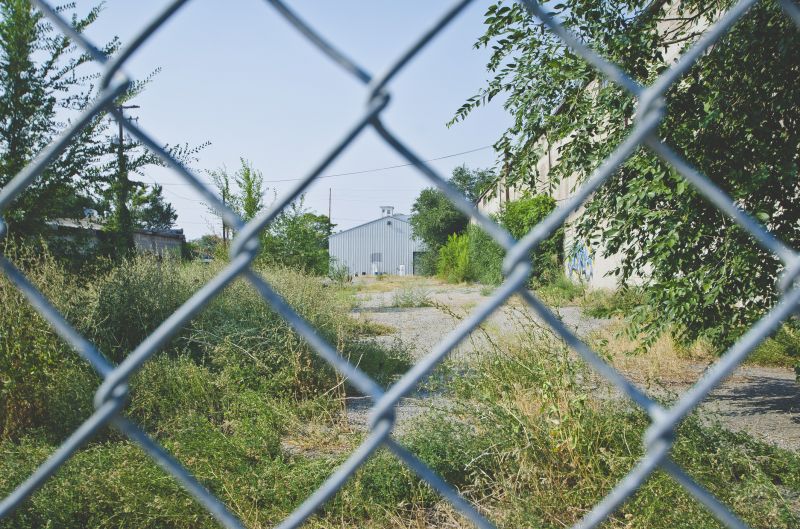 Industrial Fence Painting